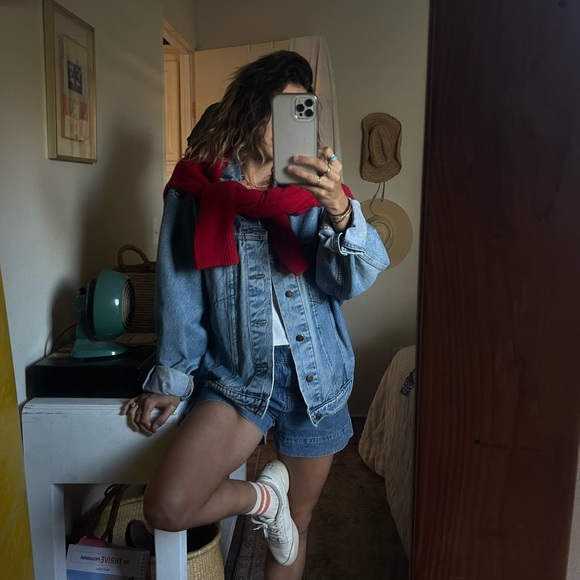 Meet your Posher, Abby - Picture 1 of 1